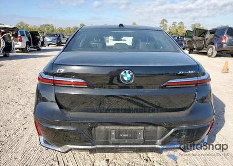2024 BMW I7 xDrive60 z USA, uszkodzony, nr VIN WBY53EJ04RCP86968